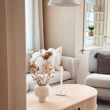 Stor Innbydende Med 4 Soverom Og Sentral Beliggenhet Notodden