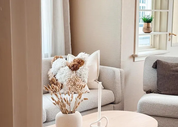 Stor Innbydende Med 4 Soverom Og Sentral Beliggenhet Notodden