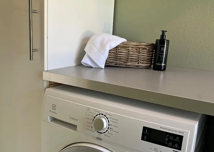 Appartamento Stor Innbydende Med 4 Soverom Og Sentral Beliggenhet
